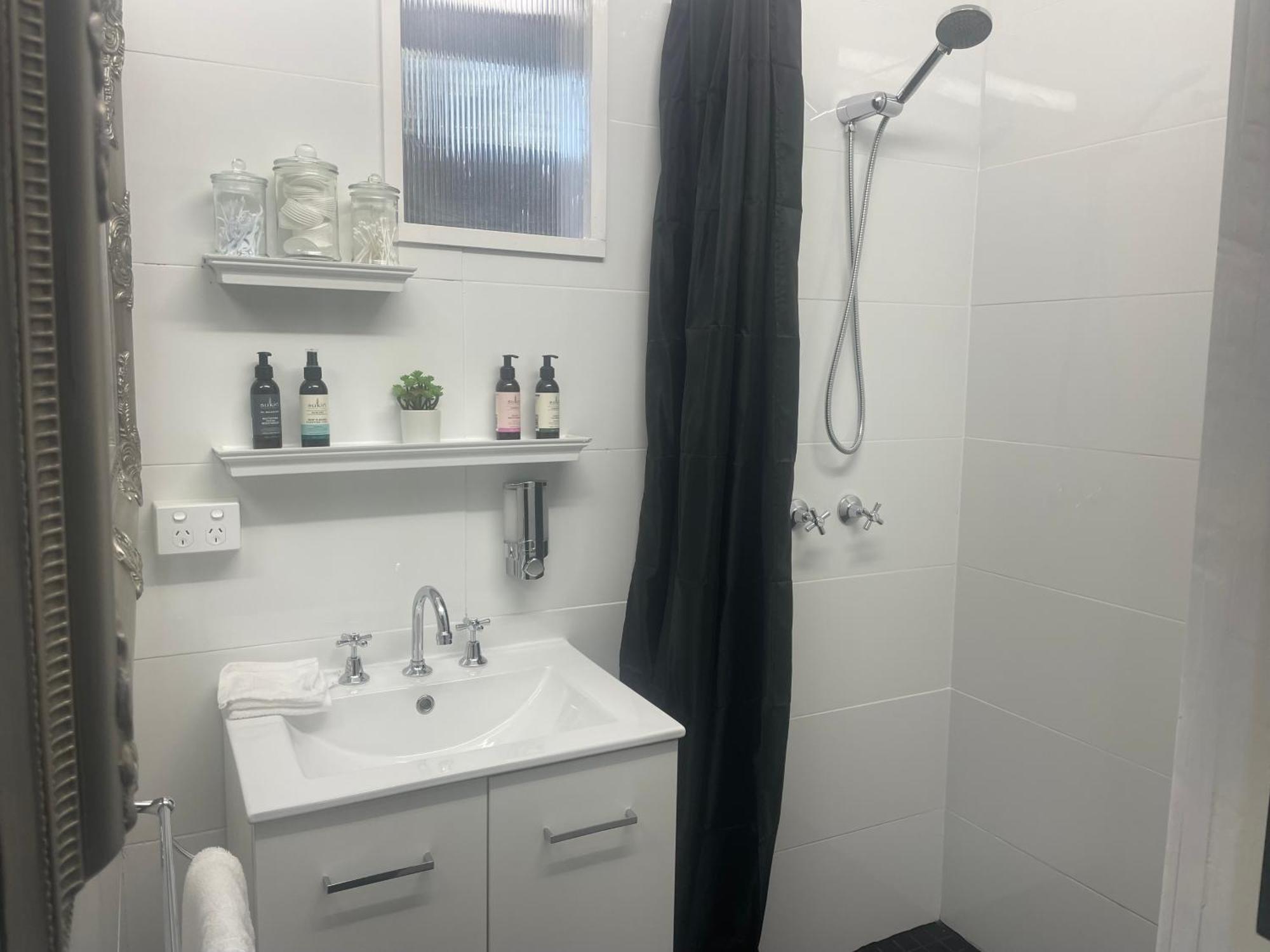 Cypress Bnb Hervey Bay Exterior foto